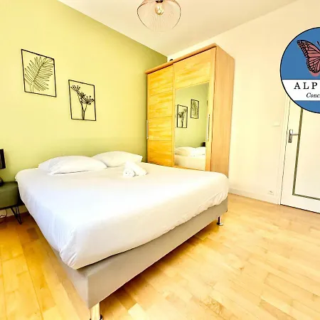 Le Roosevelt, Spacieux Et Serein Apartment *
